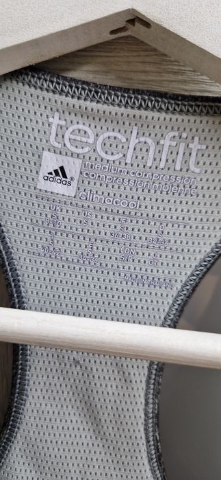 Adidas biustonosz sportowy stanik top trenigowy S Tech Fit
