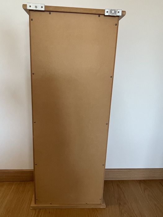 Movel para arrumação de CDs