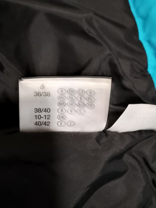 Жіноча спортивна куртка Rodeo.