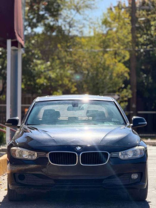 BMW 3 Series 320i      2015