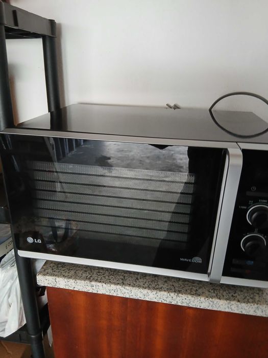 Microondas preto LG