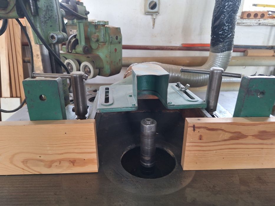 Maszyny, wyposażenie stolarni