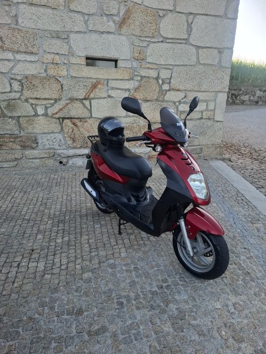 Scoter sym orbit 125 apenas 13.000km
