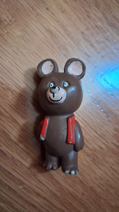Boneco antigo urso misha em pvc para cokecionadores