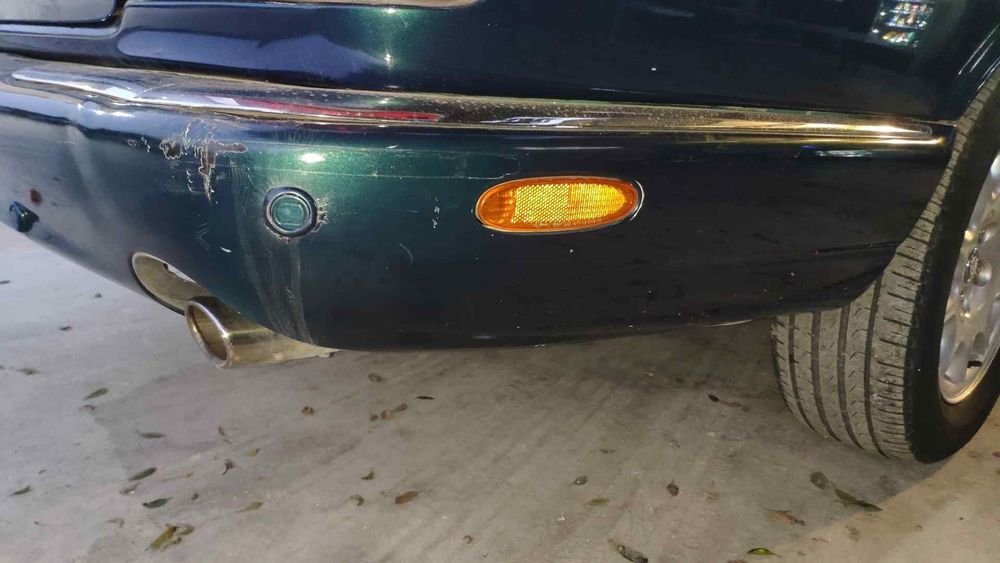 PARA-CHOQUES TRASEIRO JAGUAR XJ 2001