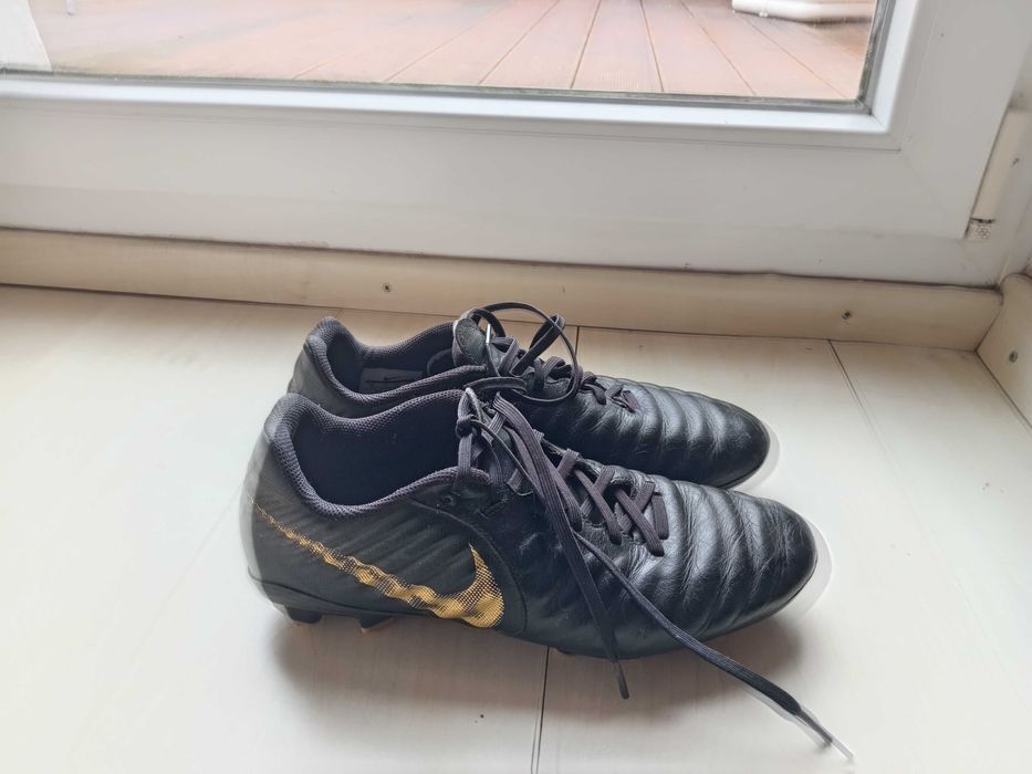 Футзалки, сороконожки, adidas mundial, Nike gato, lunargato, streetgat