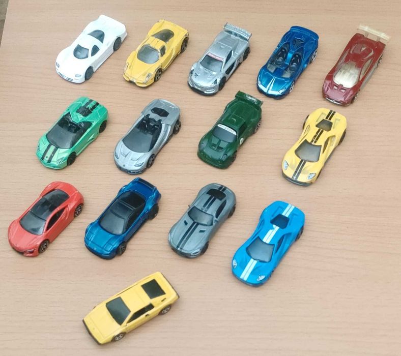 Hot wheels - Soltos