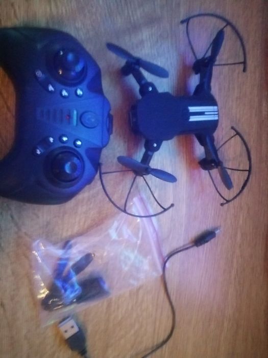 Mini drone—read the description!64729955304195121