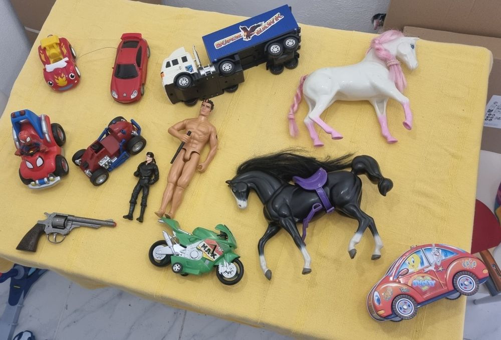 Brinquedos Vários valores variados