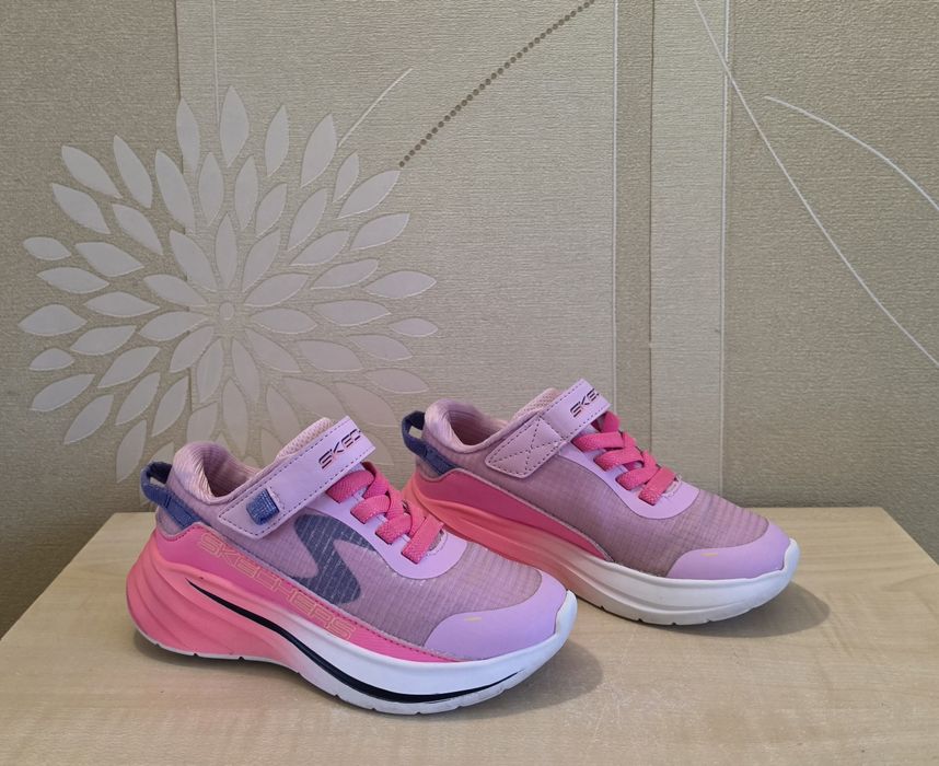 Дитячі кросівки Skechers оригінал розмір 27