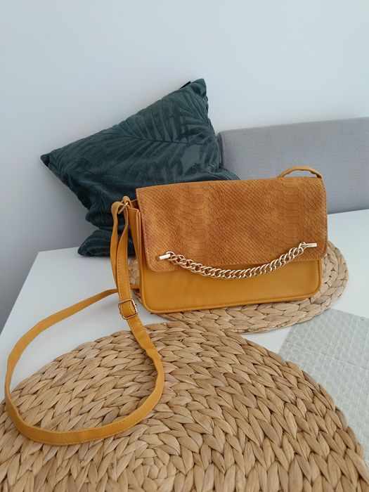 Musztardowa miodowa torebka nowa Avon