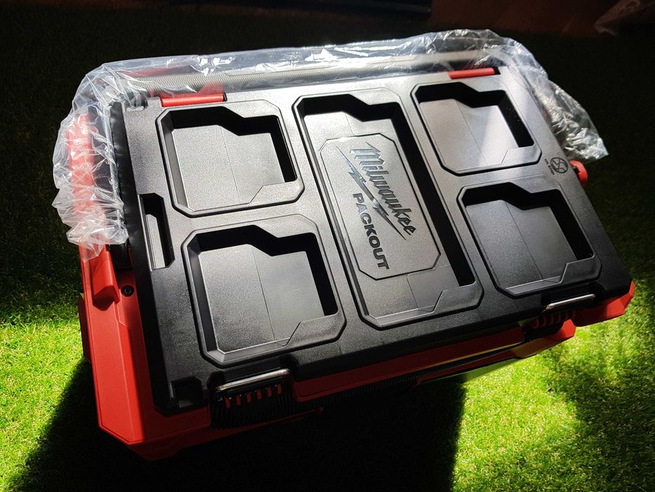 Пилосос Milwaukee 0970-20 M18 FUEL PACKOUT 9.4 літра