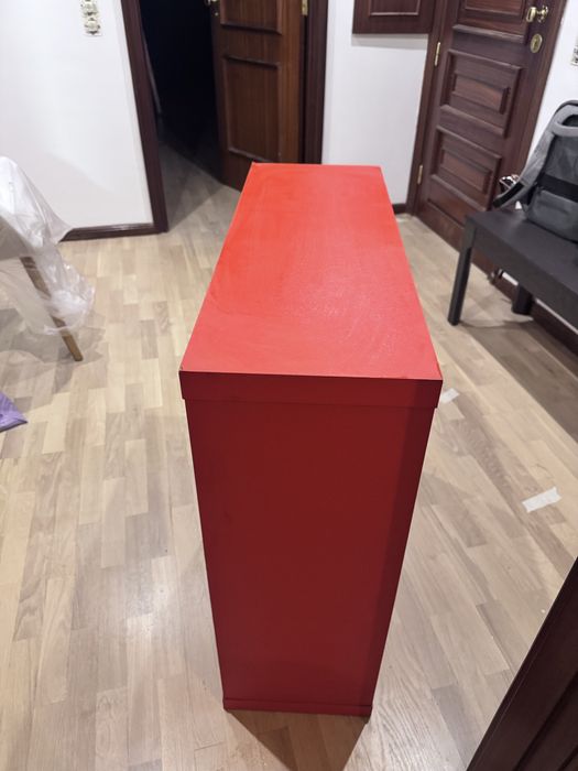 Estante de quadrados modelo Kalax Vermelha