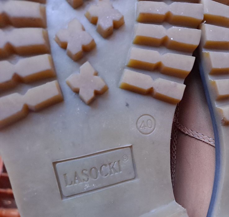 Buty Lasocki rozm 40 skóra zimowe przejściowe