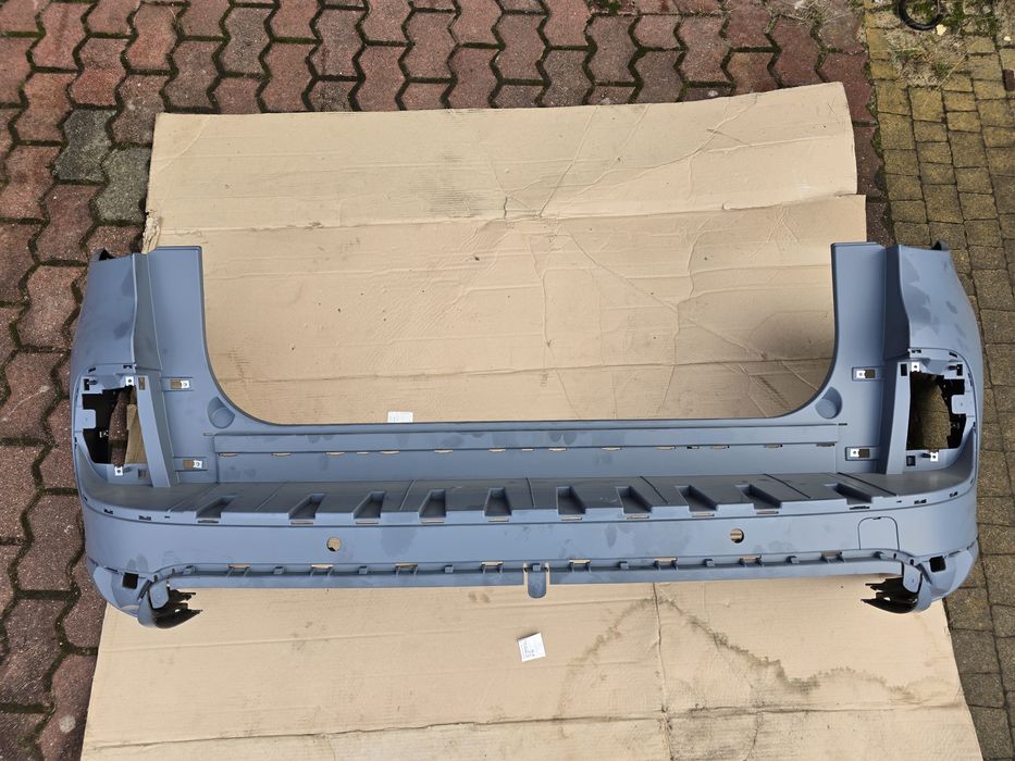 Nowy zderzak tylny tył Fiat 500L Trekking  PDC