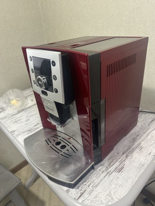 Кавомашина DELONGHI