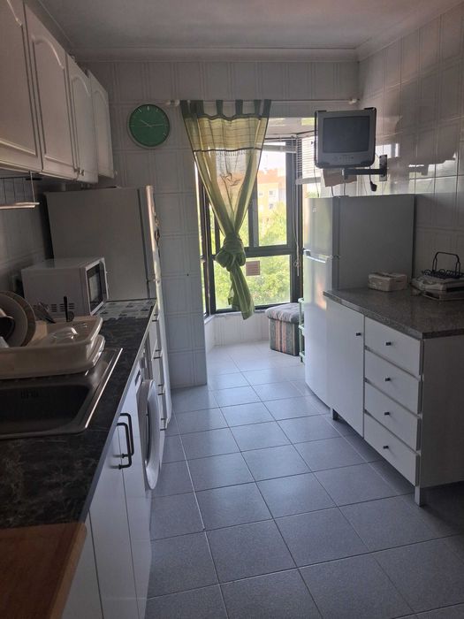 Quarto para arrendar em Aveiro