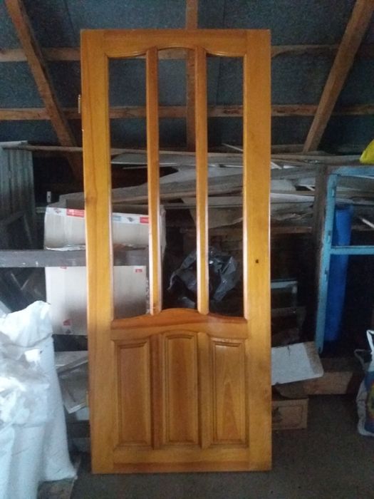 Продаються двері, нові, без скла. З коробкою