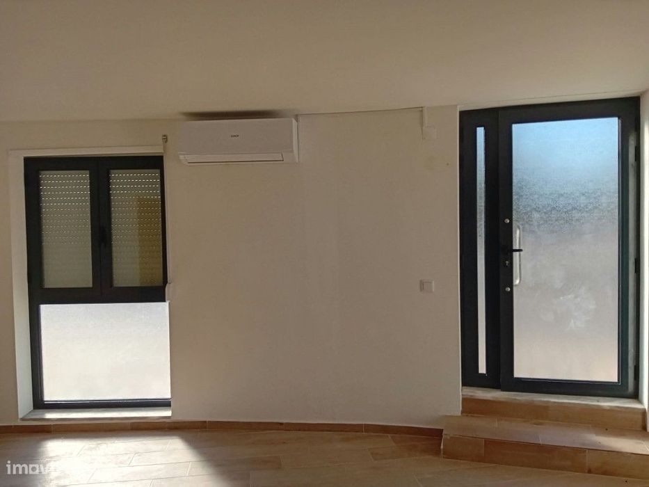 Apartamento T2 Para Arrendamento | Rés-Do-Chão | Ar Condicionado | ...