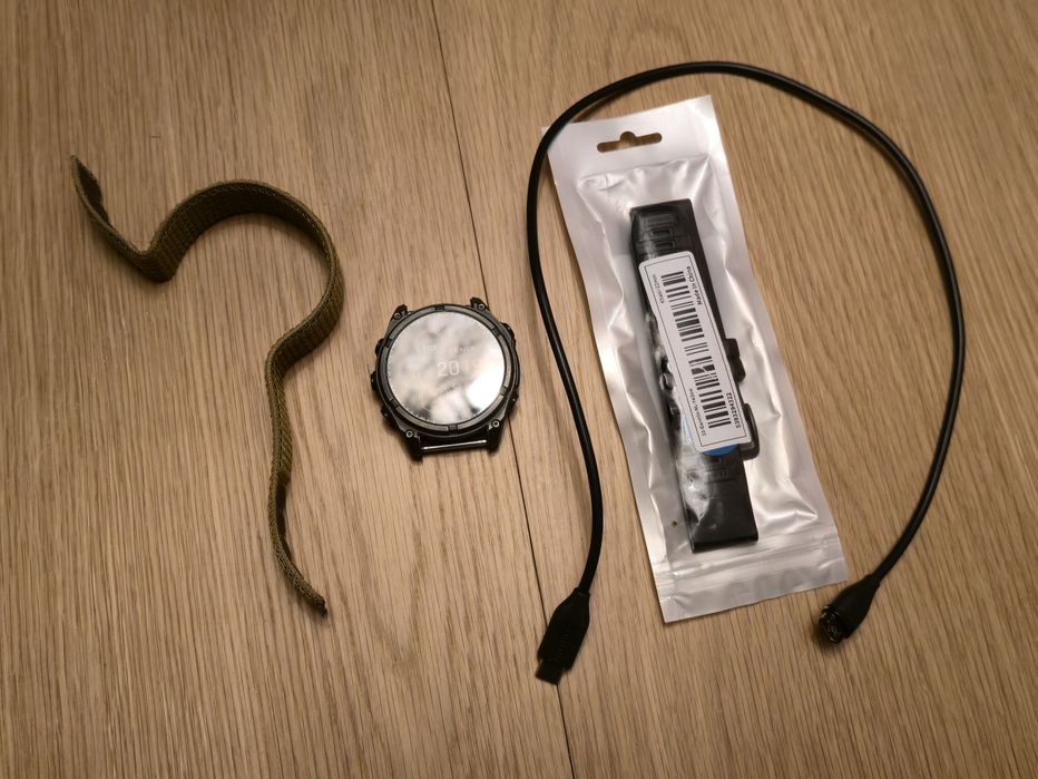 Garmin Fenix 8 47 mm Solar Sapphire Carbon Gray DLC Titanium
