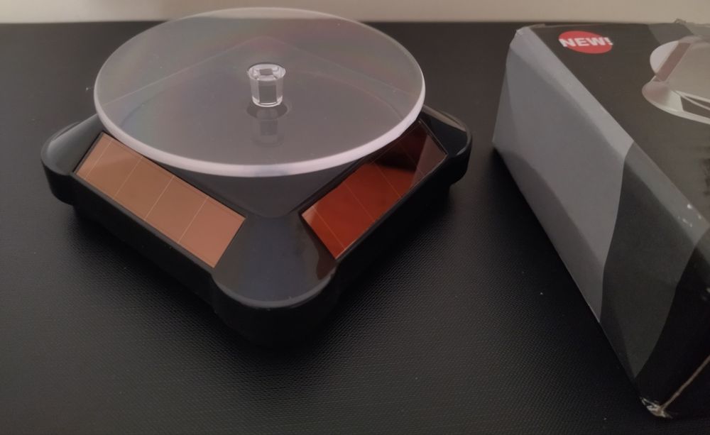 Base Rotativa Solar (Solar Showcase)