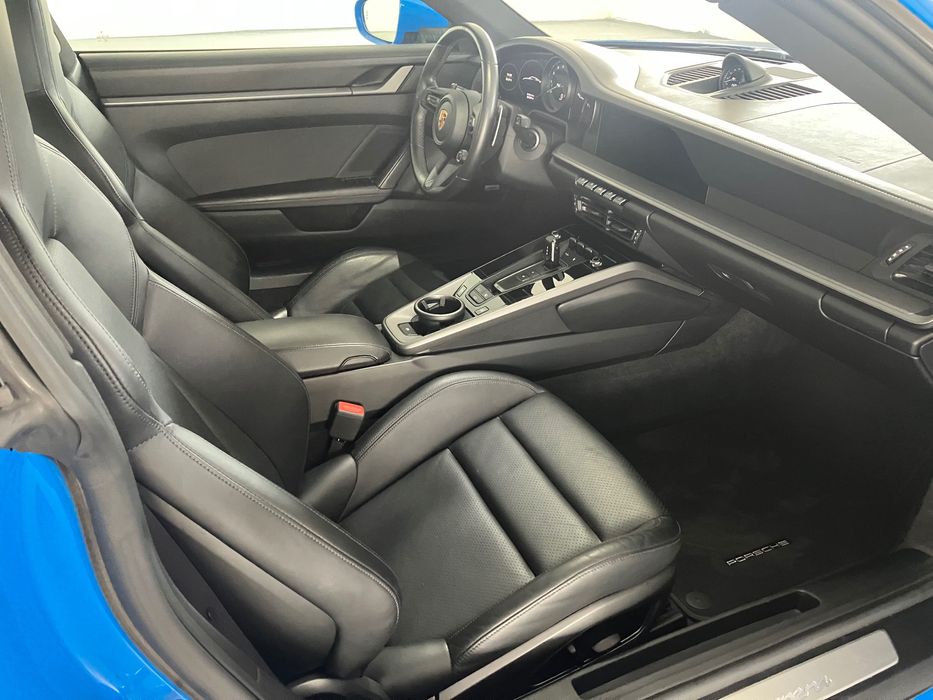 Porsche 911 Carrera 992 z 2022 roku