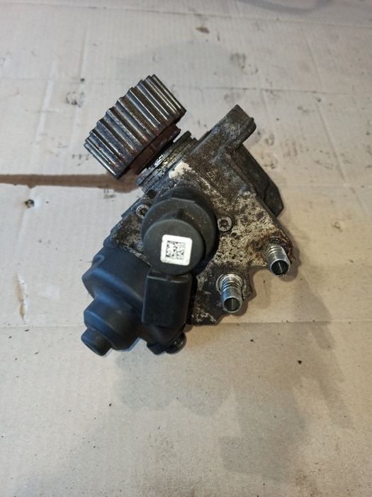 Тнвд паливний насос 04L130755D 2.0 TDI Volkswagen Audi Seat Skoda