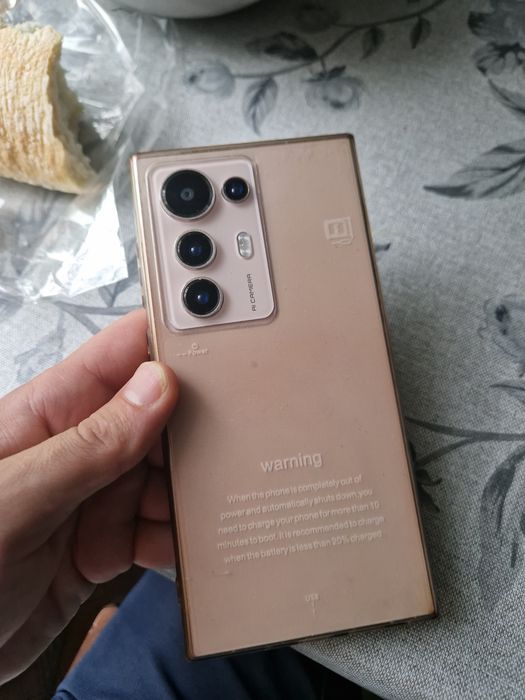 Smartphone  c37s