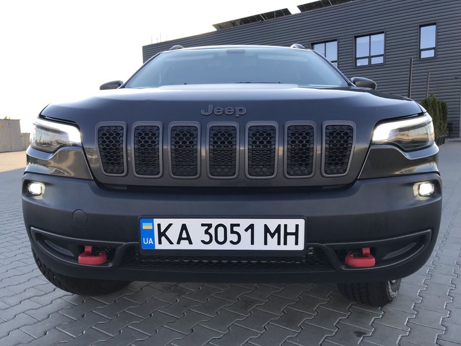 ДЖИП чероки трейлхок 2018г. пробег 91000км.