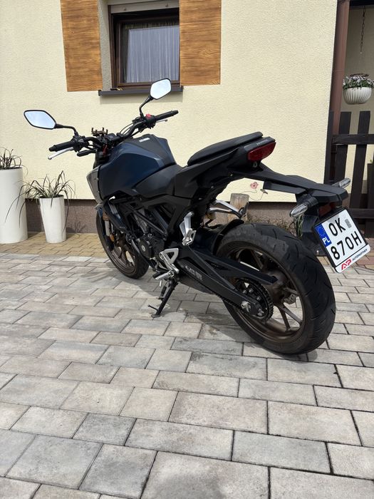 Honda cb125r niski przebieg