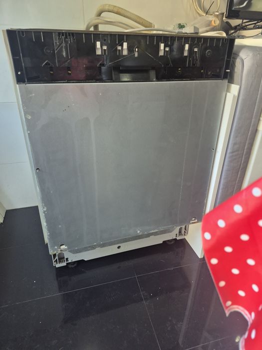 Maquina de lavar loiça BOSCH SMV51E10EU (avariada)