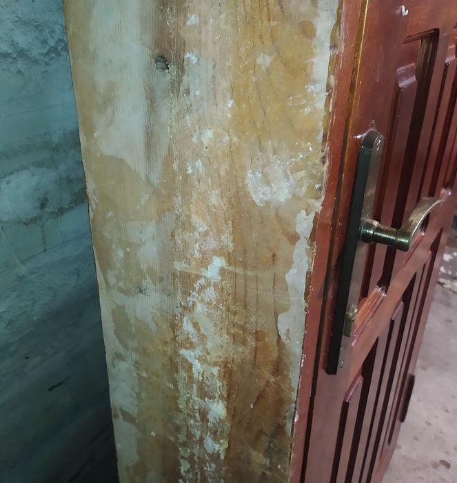 Двери деревянные входные