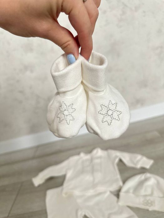 Набір костюм на хрещення  або на виписку в пологовий