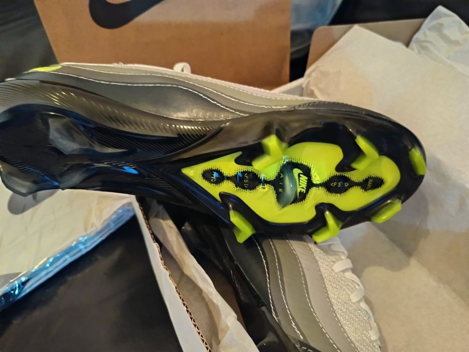 Chuteiras Mercurial elite novas