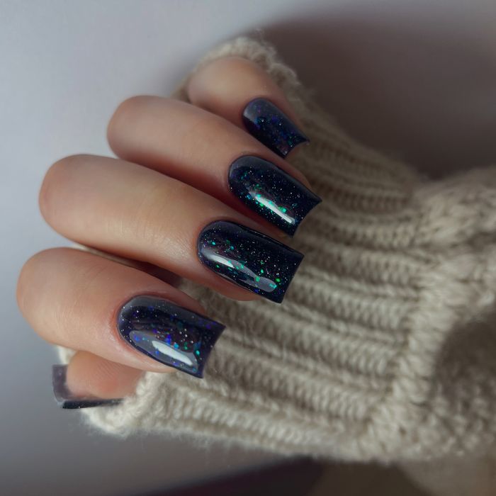 Послуги манікюру, нарощування , чистка