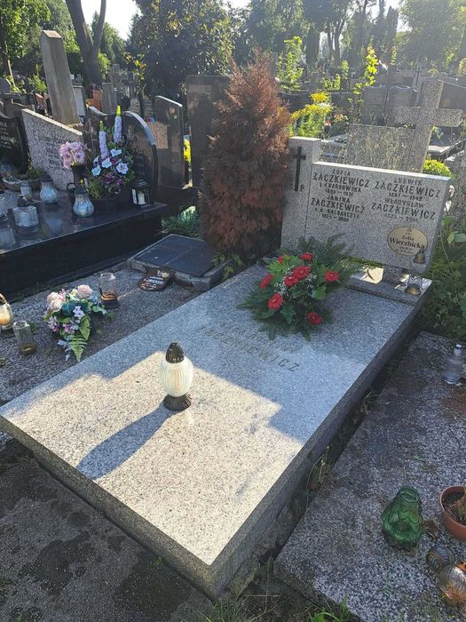 Sprzątanie grobów Warszawa | Opieka nad grobami | Mycie nagrobków