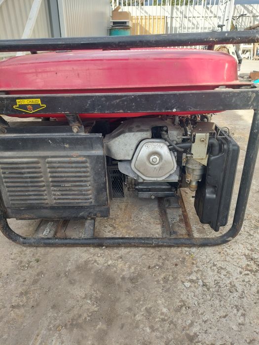 Генератор безиновий