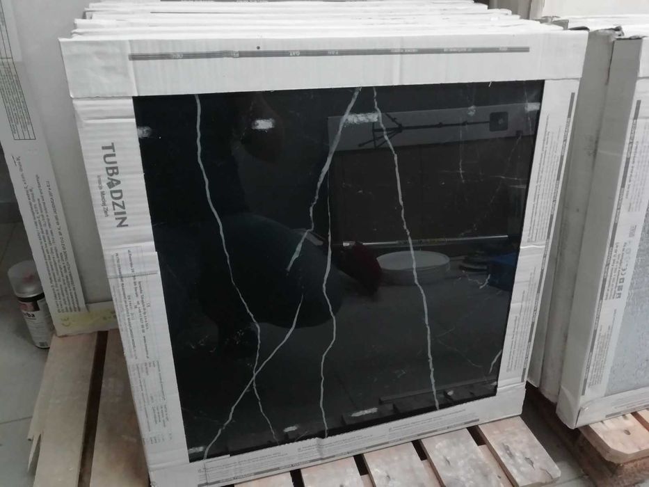 Black Pulpis Pol płytki Tubądzin - gres czarny połysk gatunek I