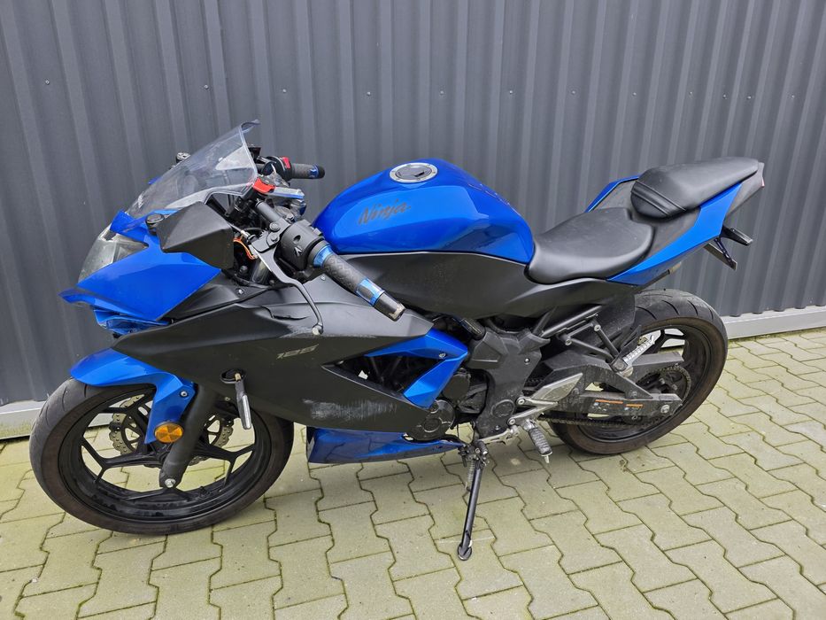 Kawasaki NINJA 125#2020#Delikatnie uszkodzony#z Niemiec#Zimowa okazja