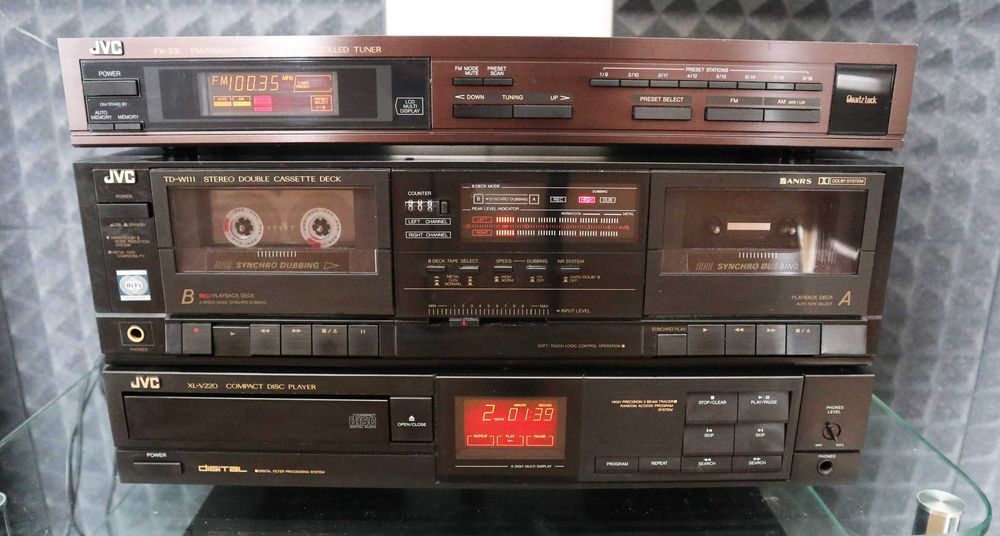 Стойка JVC  проигрыватель CD JVC  XL-V220 + Дека JVC  TD-W11 + Тюнер JVC  FX-33