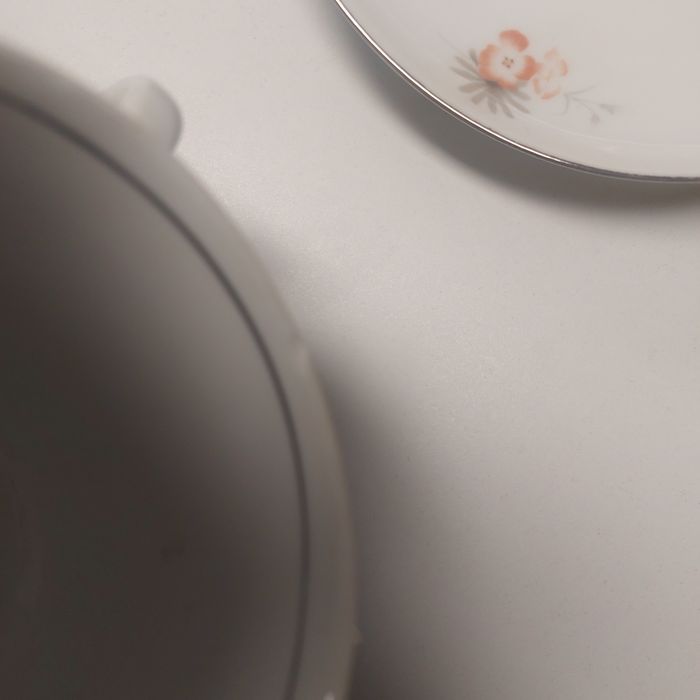 Sprzedam zestaw kawowy widoczny na zdjęciu.