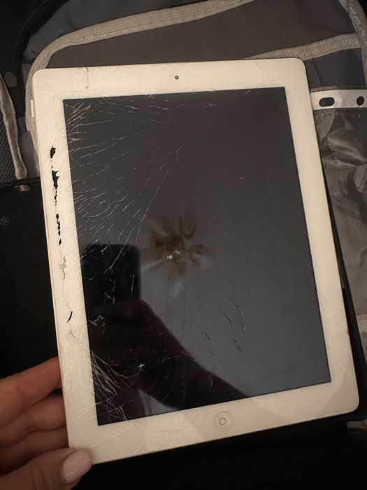 Ipad 32 ГБ на запчастини