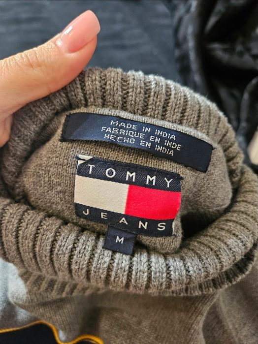 Sweter z golfem Tommy Jeans