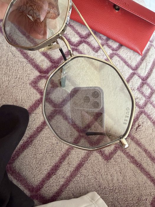 Продам Очки Guess
