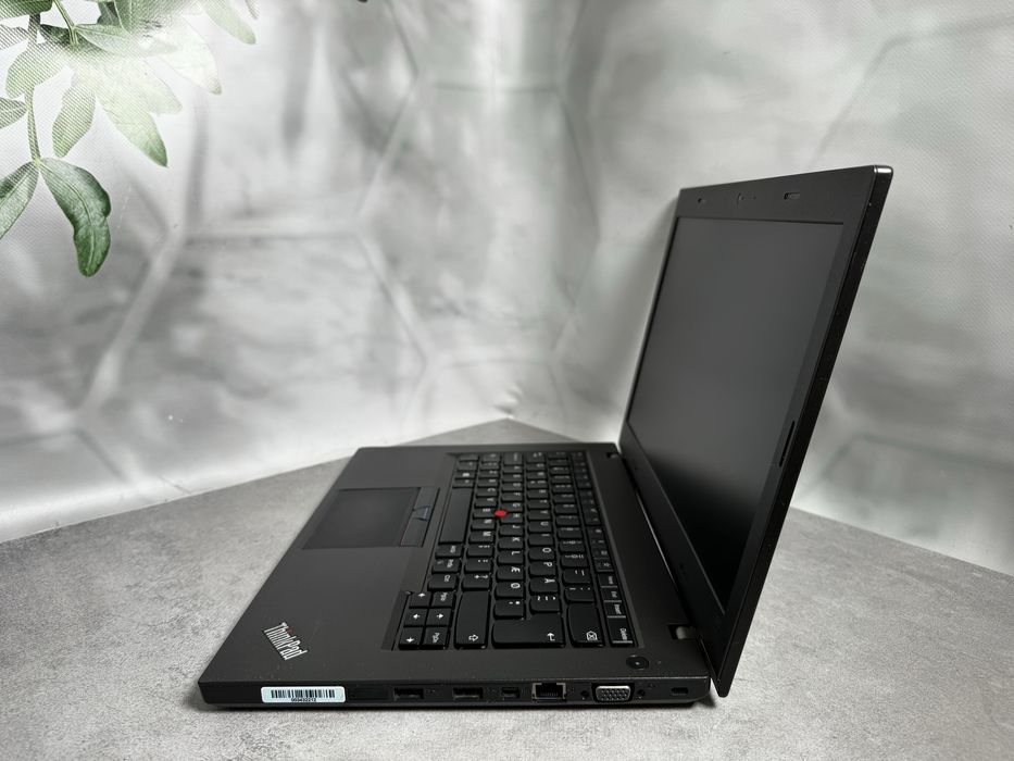 Ноутбук Lenovo ThinkPad L470 / i3-7100U / 8GB / 128GB SSD / 14" HD
