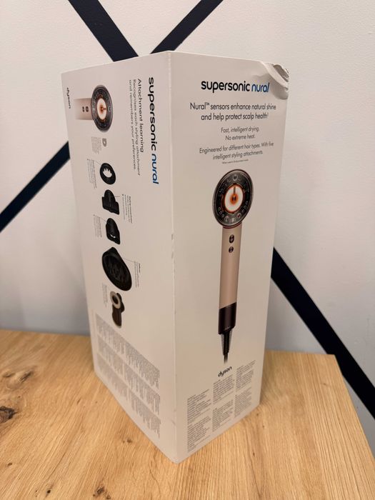 Powystawowa - Suszarka do Włosów Dyson Supersonic Nural Inteligentna Czujniki Zestaw Nowa