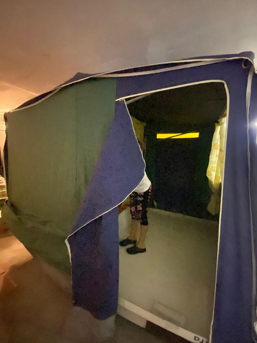 Vendo atrelado tenda .