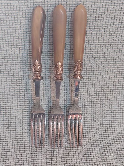 Talheres cabo de osso