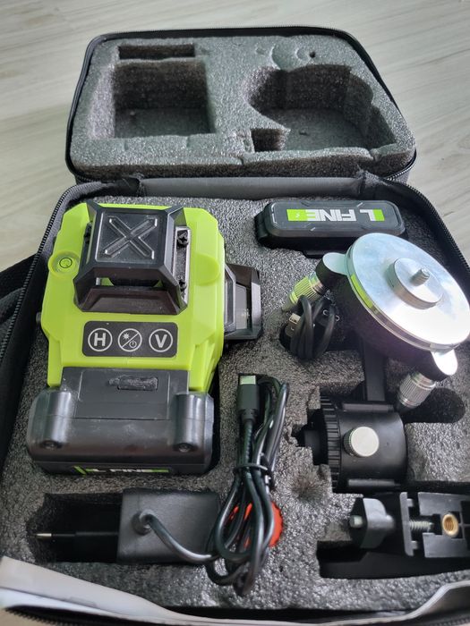 Poziomica laserowa 4D 4 x 360°