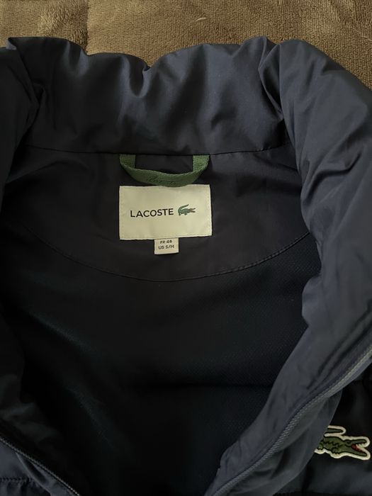 Colete azul da Lacoste